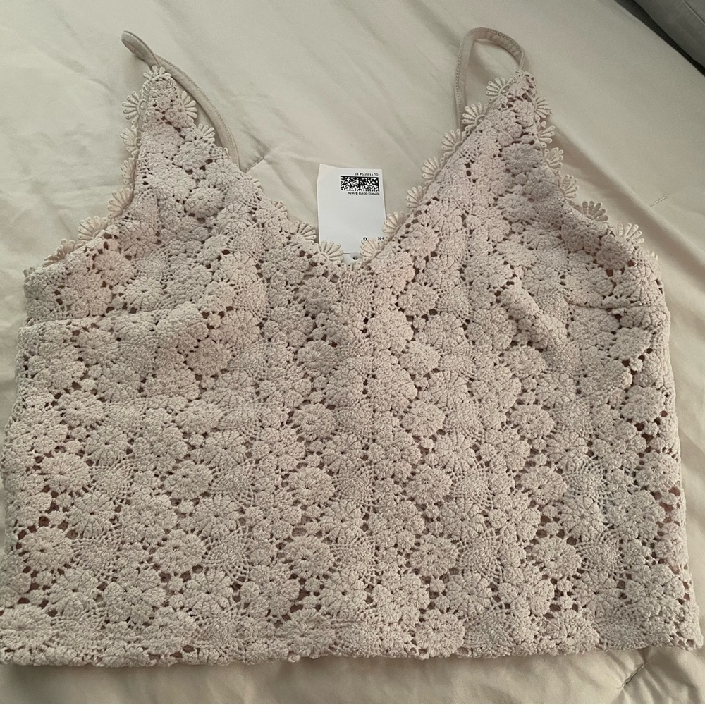 H&M Cream Crochet Lace Crop Top